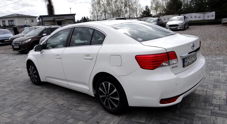 Toyota Avensis cena 29900 przebieg: 364000, rok produkcji 2014 z Piekary Śląskie małe 466